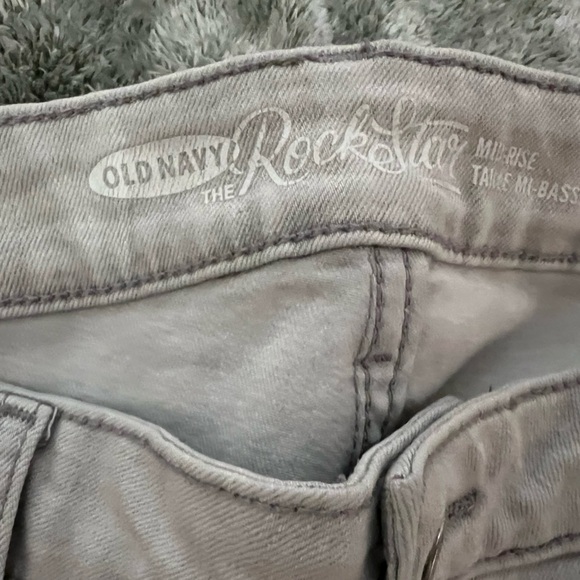 Old Navy Women's Skinny Jeans - Light Gray - Picture 4 of 4